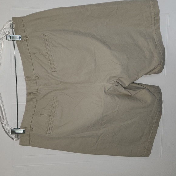 Gap boyfriend roll-up shorts, size 16L - Picture 2 of 7